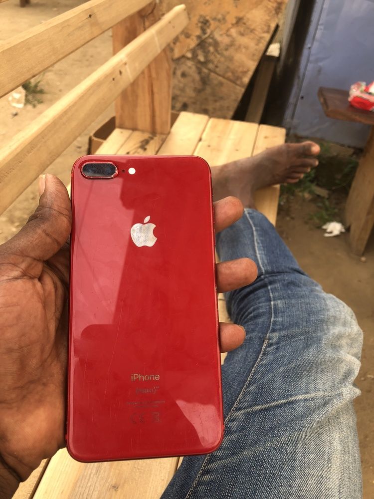 Iphone 8plus , Red 64gb