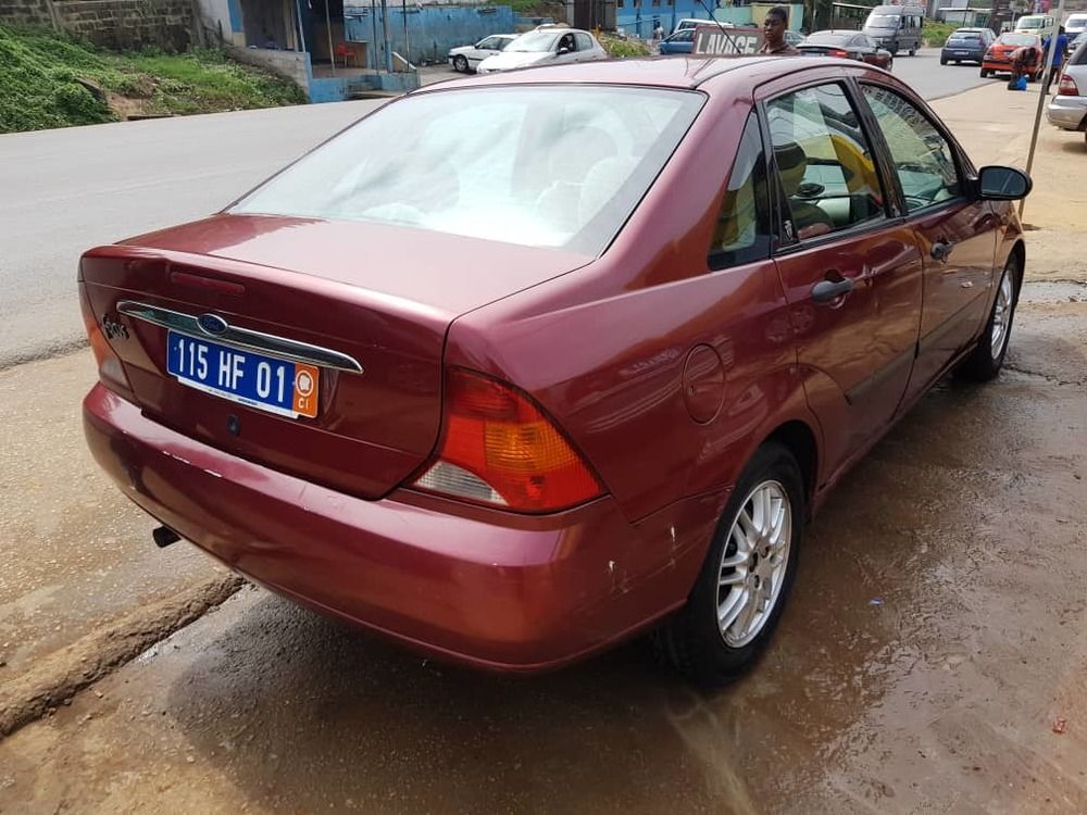FORD FOCUS