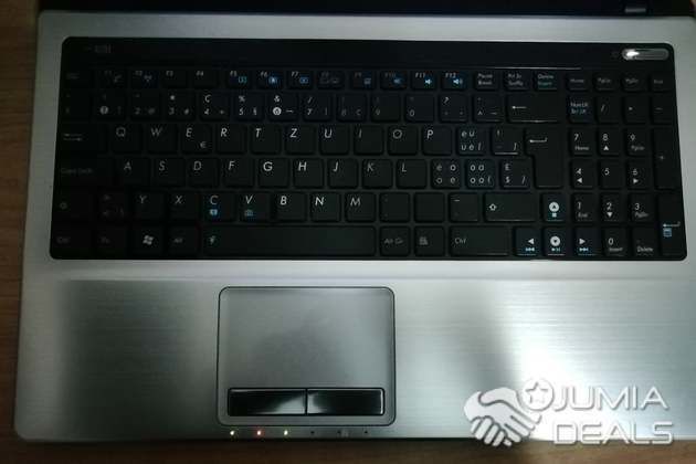 ASUS K53S  CORE i7  COULEUR GRISE-NOIRE