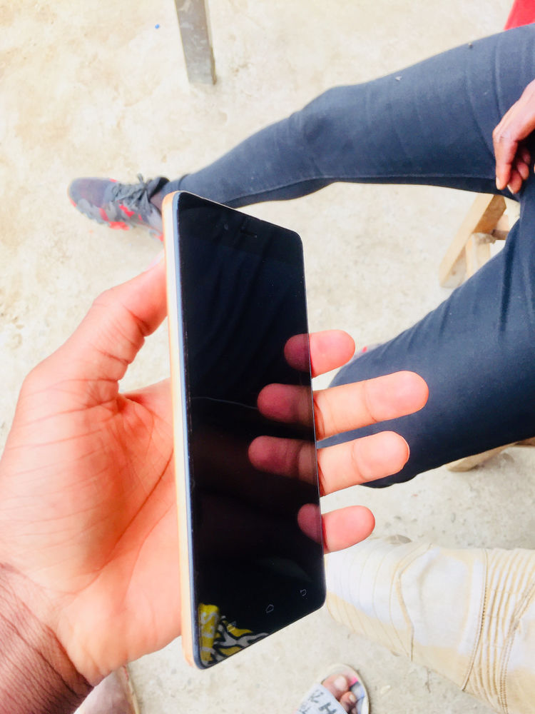 Infinix hote 6 pro propre