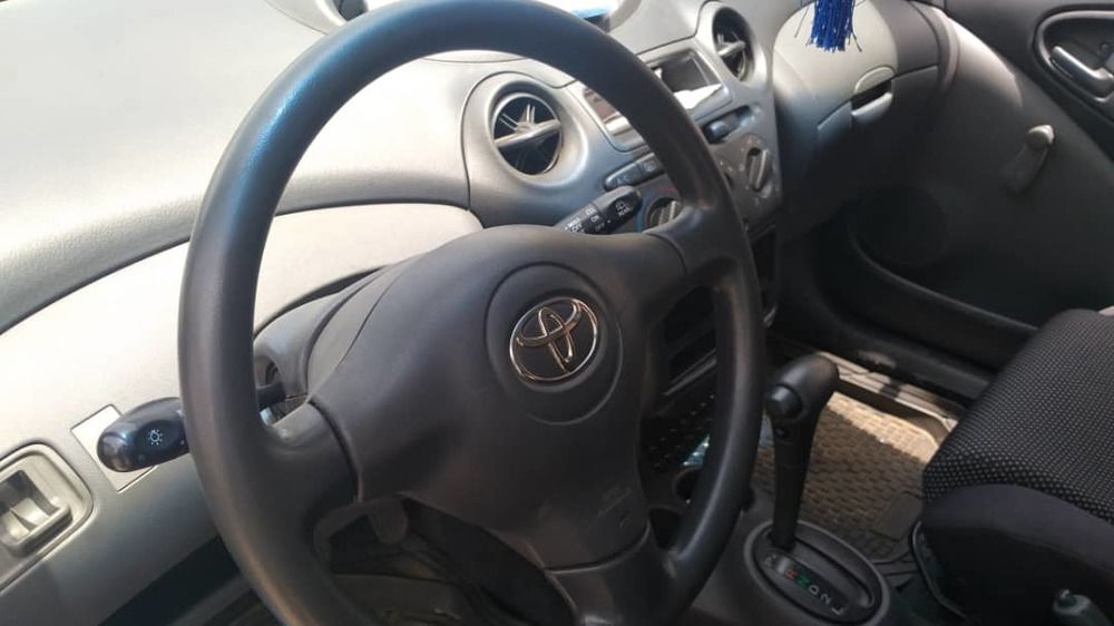 Toyota écho 2 année 2005 auto