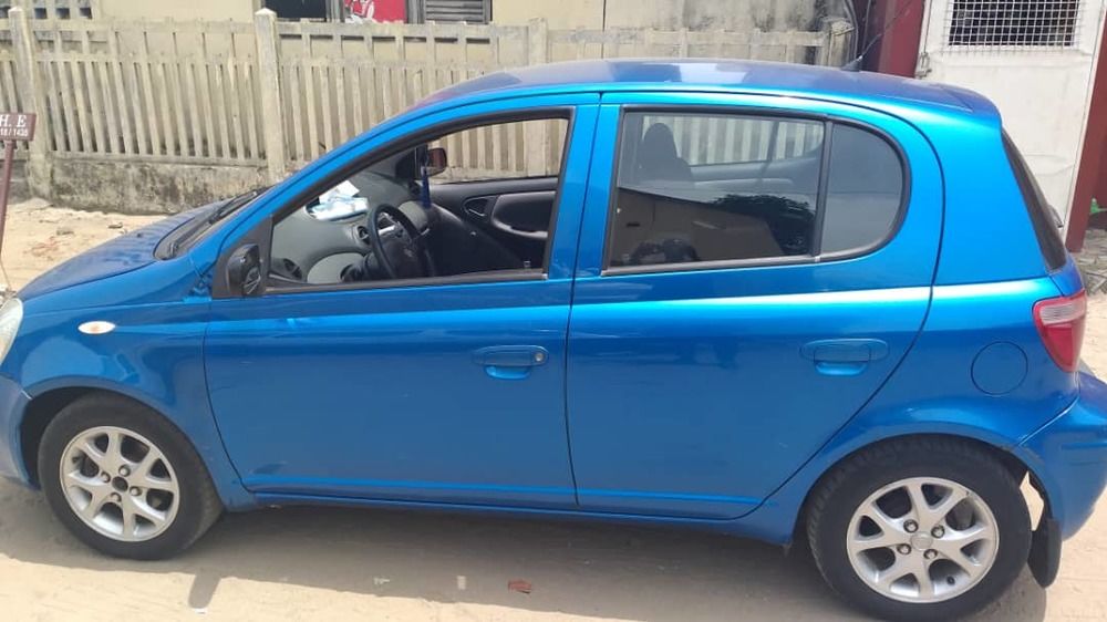 Toyota écho 2 année 2005 auto