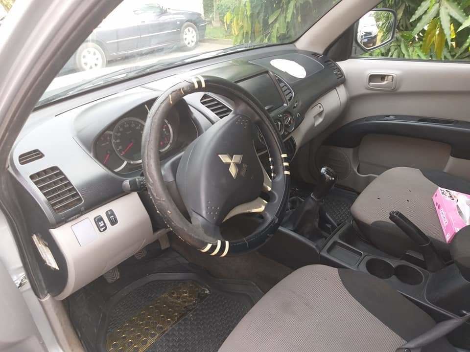 Mitsubishi l200 2009 diesel