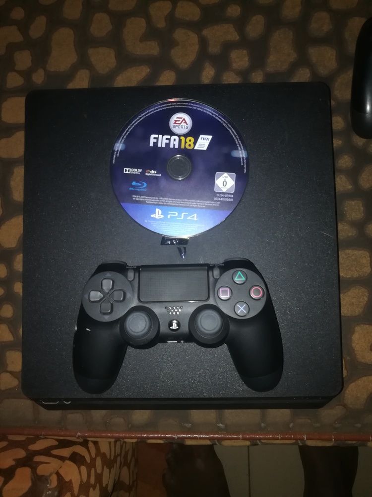 Ps4 slim