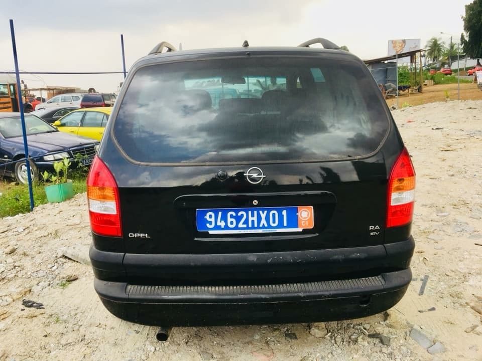 OPEL ZAFIRA 2004