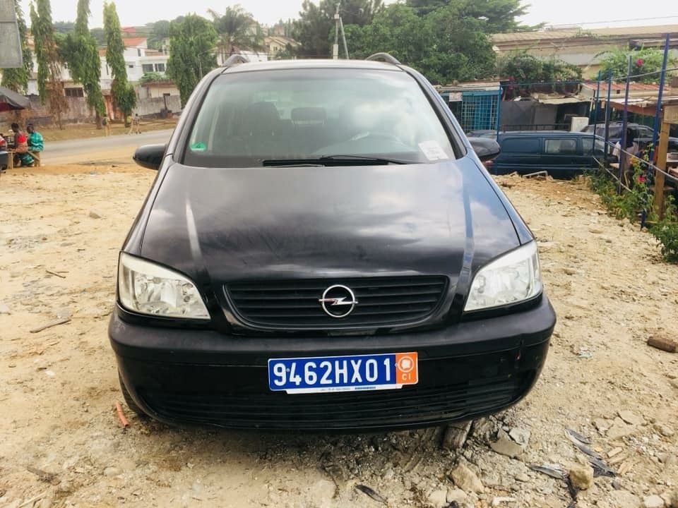 OPEL ZAFIRA 2004
