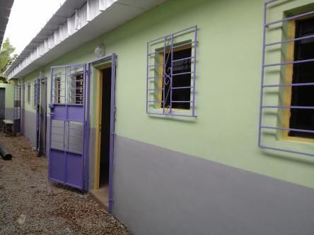 yop. location Maison 2 pièces  à Yopougon Koute résidentiel.