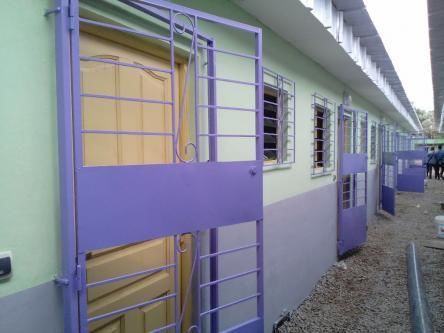 yop. location Maison 2 pièces  à Yopougon Koute résidentiel.