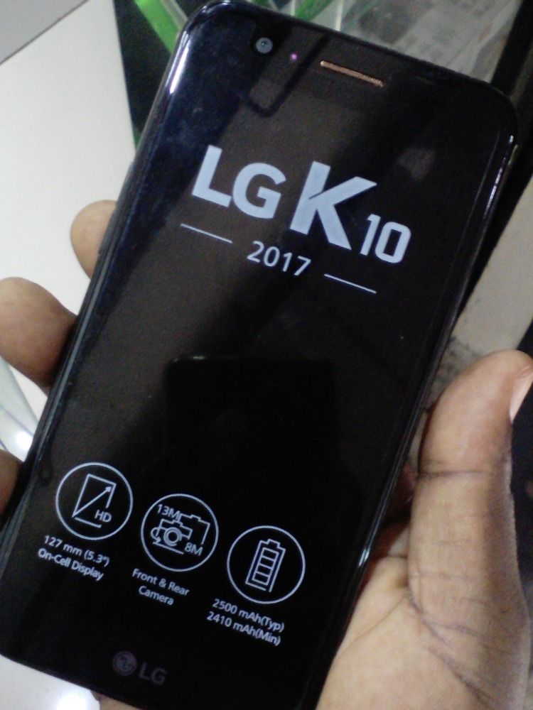 LG k10 neuf de 32g et 2g avec Empreinte digitale
