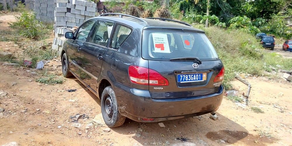 Toyota Avensis verso 7 places