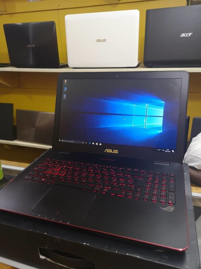 asus rog neuf dans le carton GTX950m