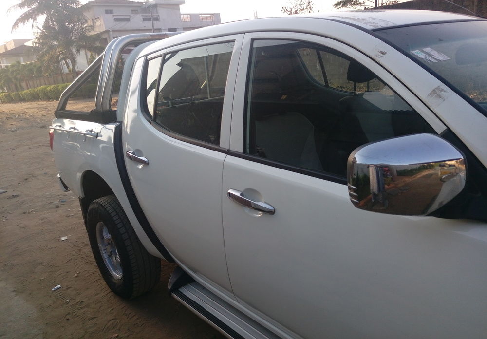 Mitsubishi L200 2010