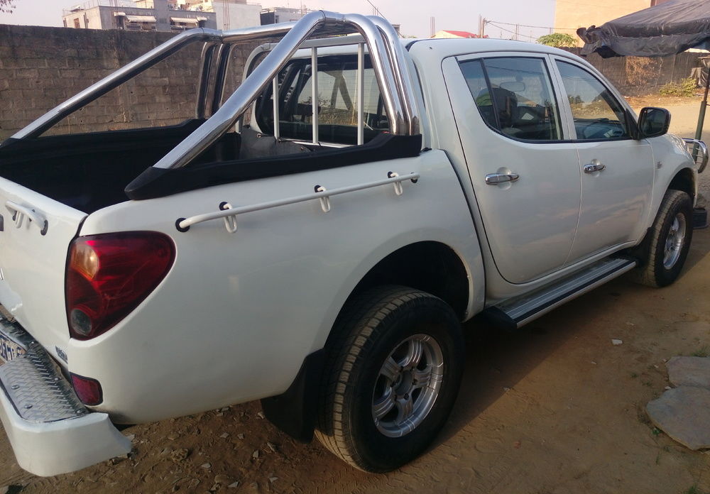 Mitsubishi L200 2010