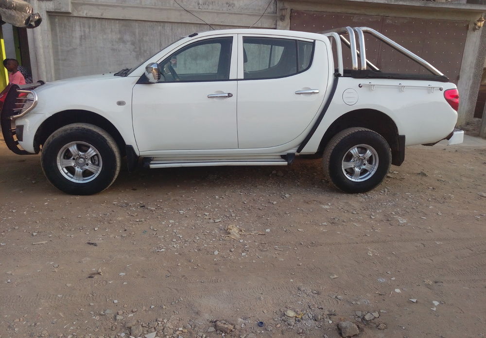 Mitsubishi L200 2010