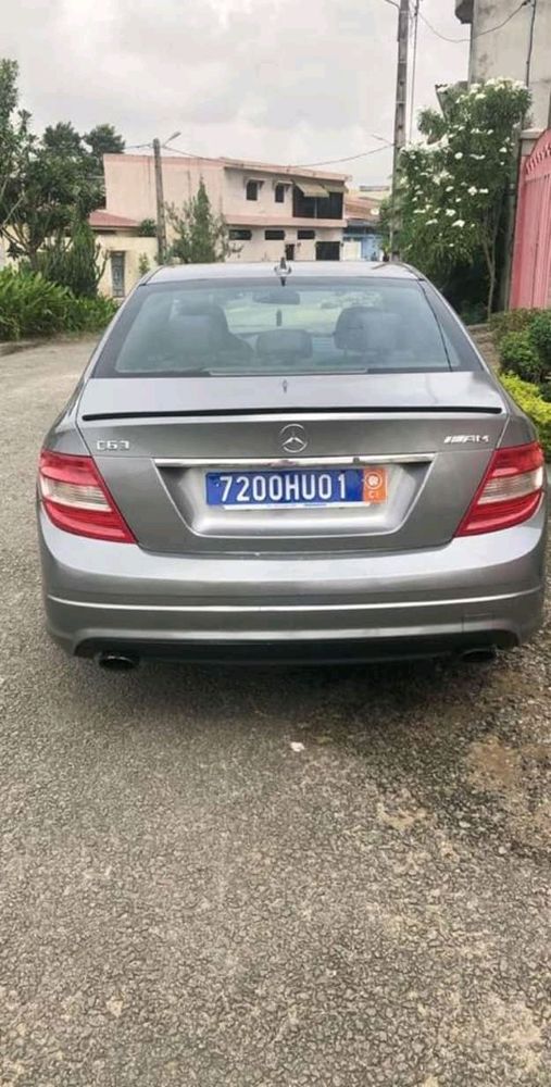 MERCEDES C300 AMG