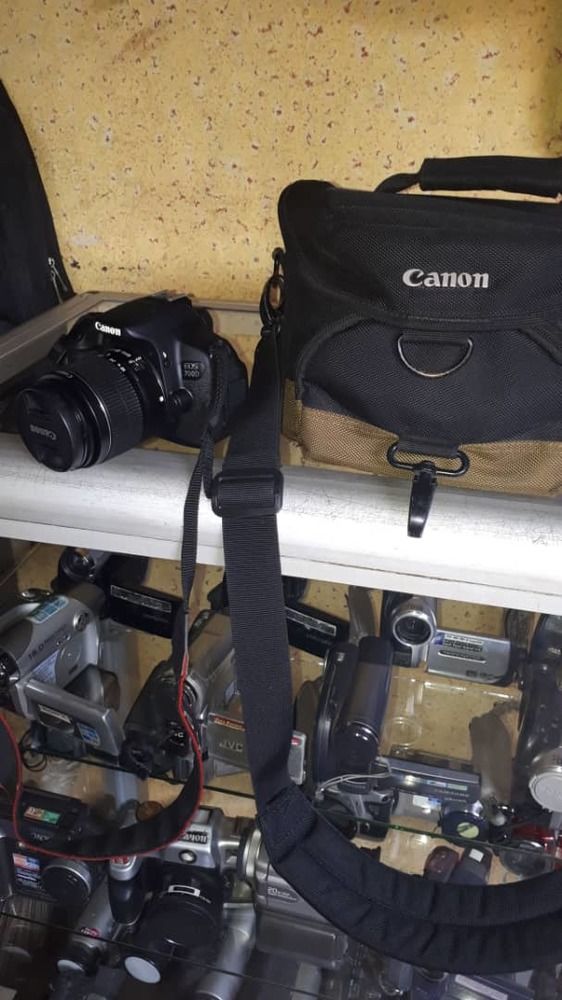 canon 700d +sacoche+micro