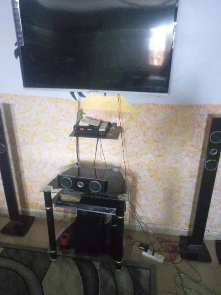 TV NASCO 42 POUCES  HAUTE QUALITÉ