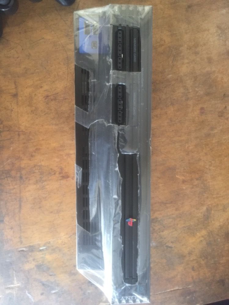 Ps2 neuve encore scellé