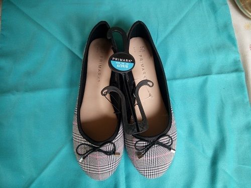 H&M  Primark Esmara Camaîeu