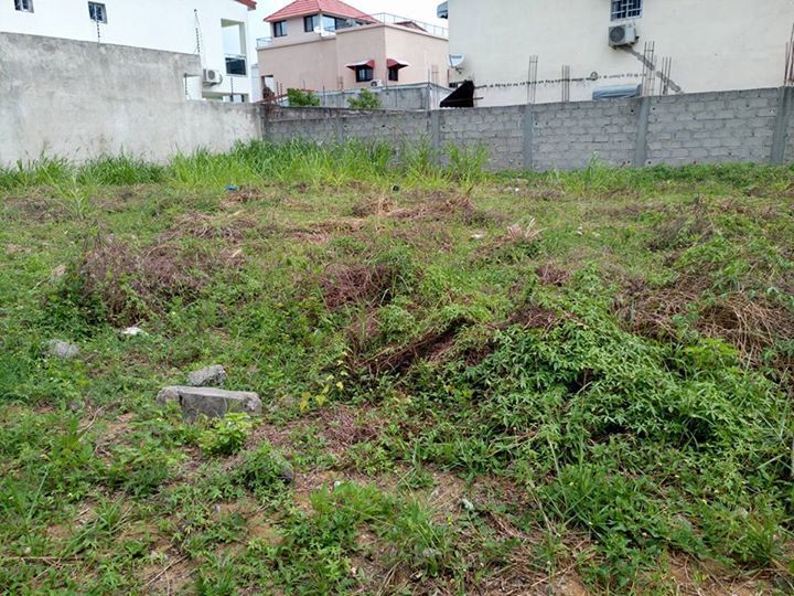 Terrain DE 480m² Cloture a Vendre Riviera 4