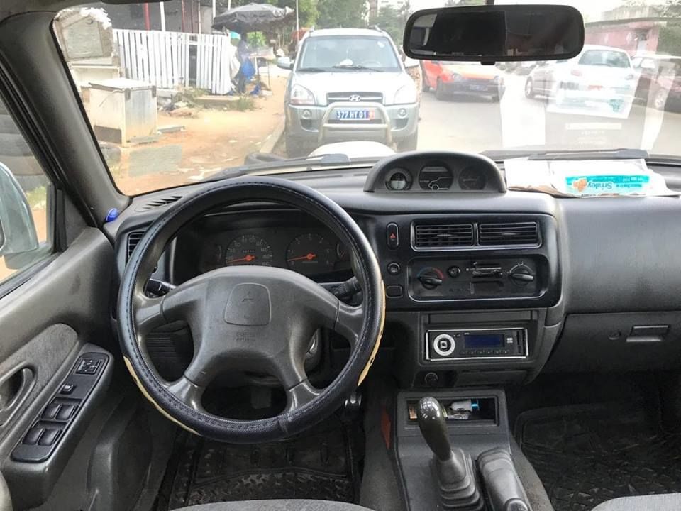 Mitsubishi L200 1998 Très Propre Diesel Moteur 4 Cylindres Boîte Manuelle Climatise