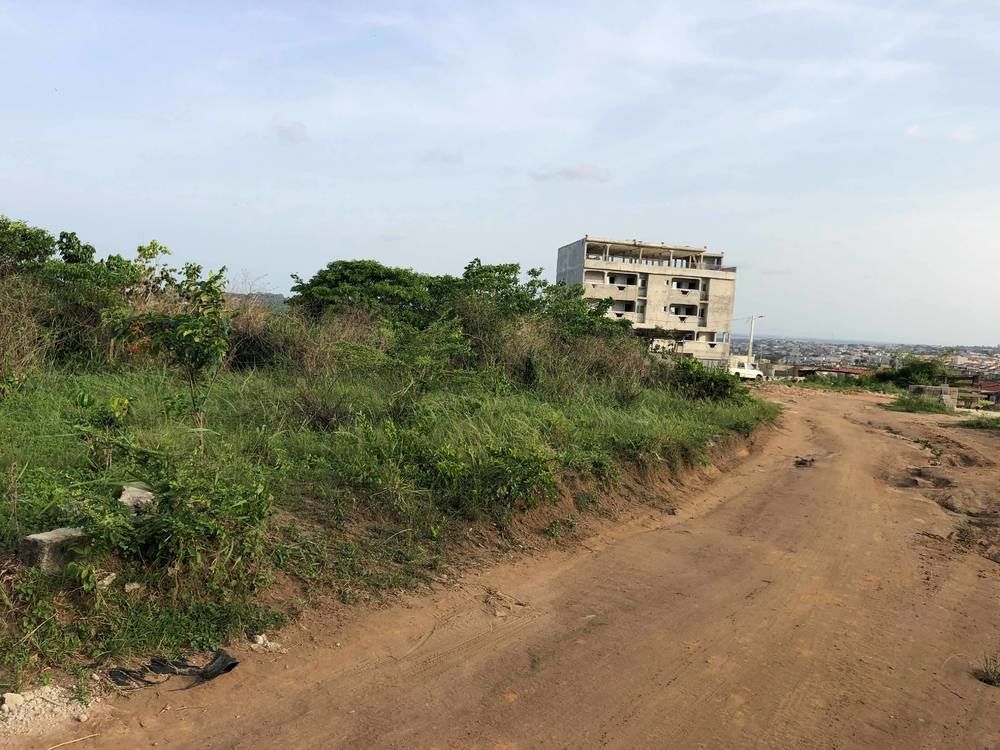 TERRAIN EN VENTE - BINGERVILLE AKANDJE 2
