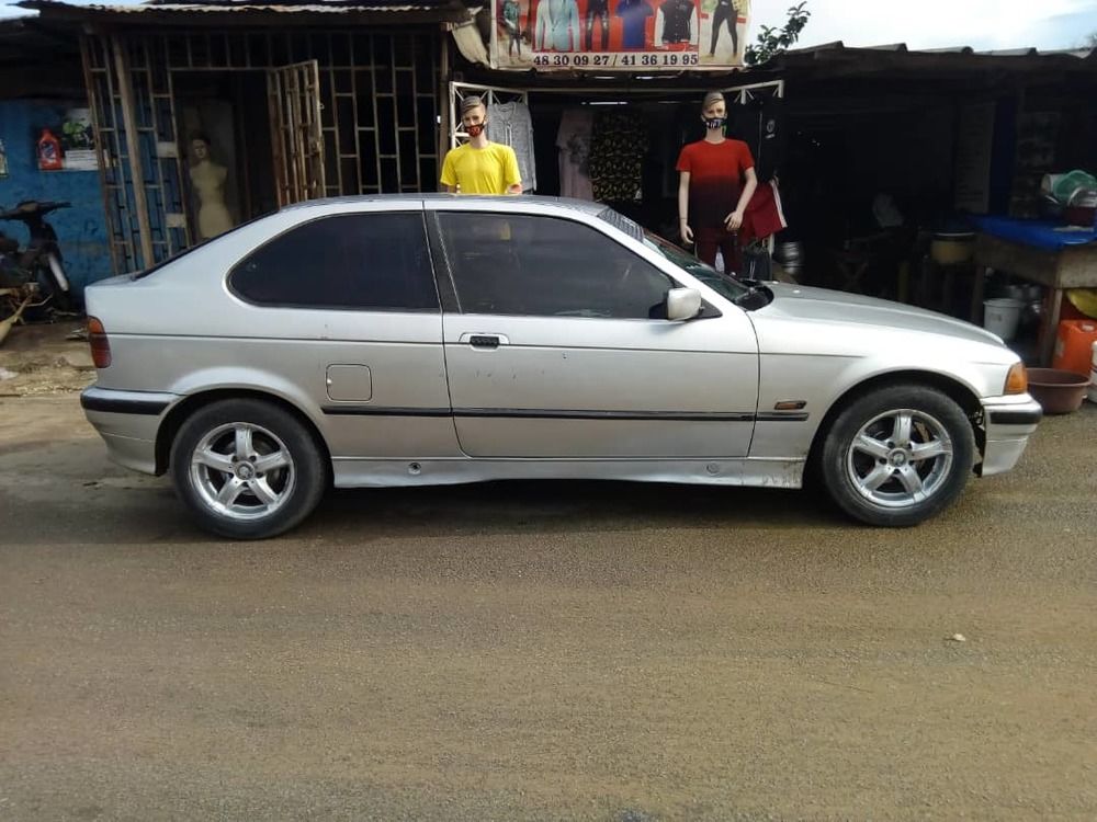 BMW AGOUTI super propre