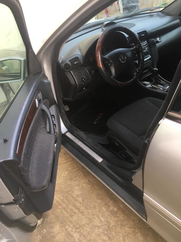 MERCEDES-BENZ C180 KOMPRESSOR