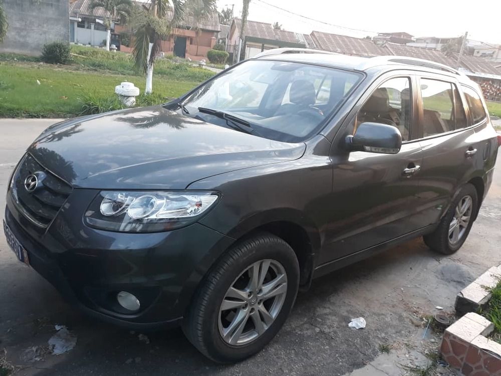 Hyundai Santa fe 2011- Auto