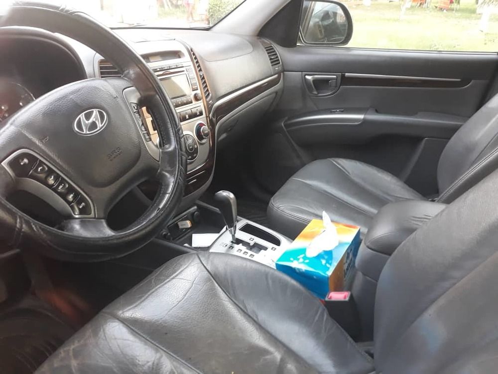 Hyundai Santa fe 2011- Auto