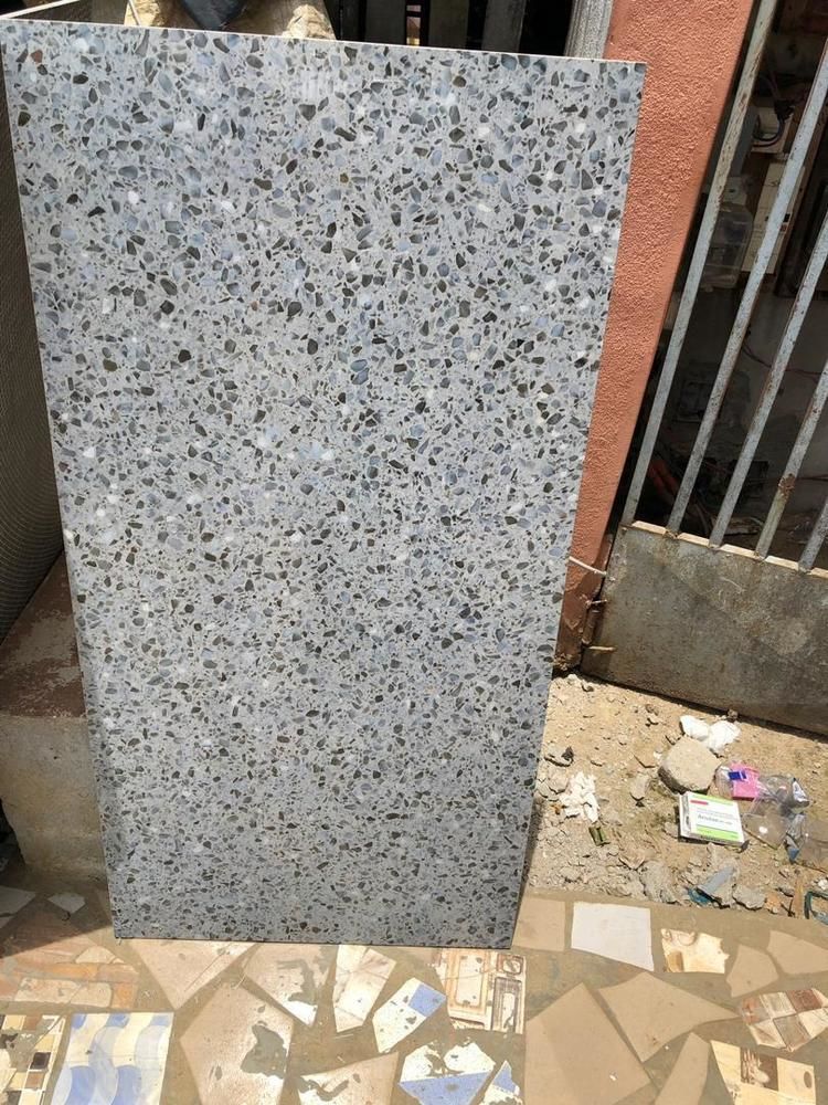 VENTE DE CARREAUX ITALIENS