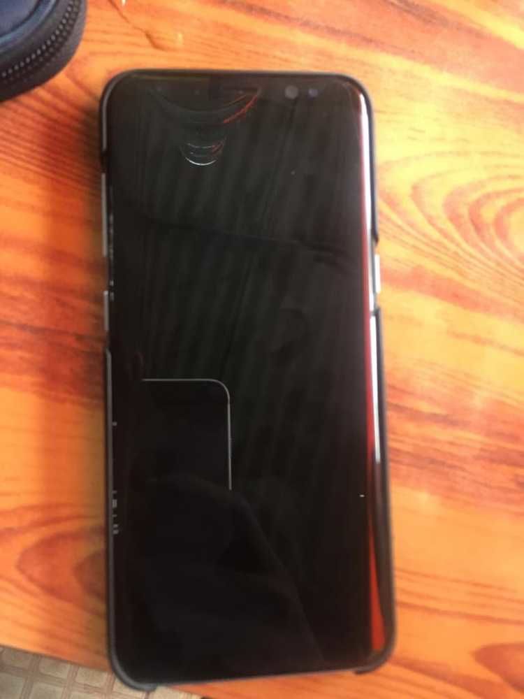 Samsung Galaxy s8 second main propre