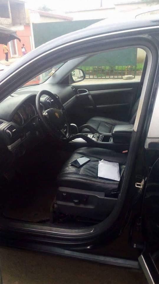 porsche cayenne noire