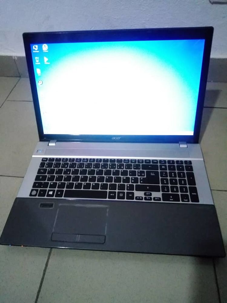 Acer aspire v3 core i7 500giga 8giga ram carte graphique nvidia