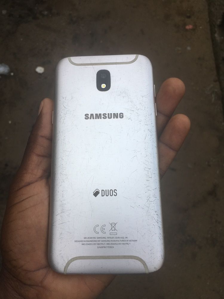 Samsung Galaxy J5 Pro