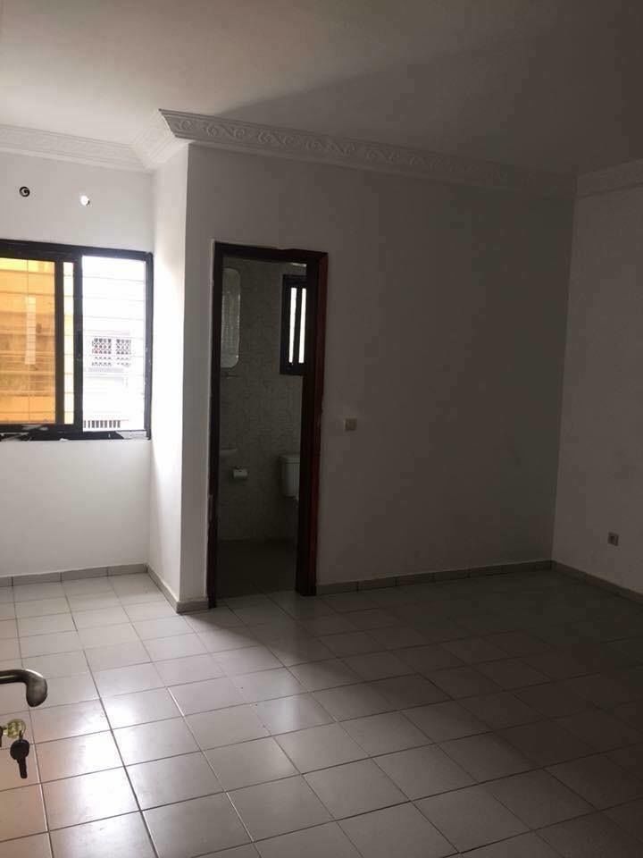 Duplexe De 04 Pièces en Vente - Abatta Cite Oribat 2