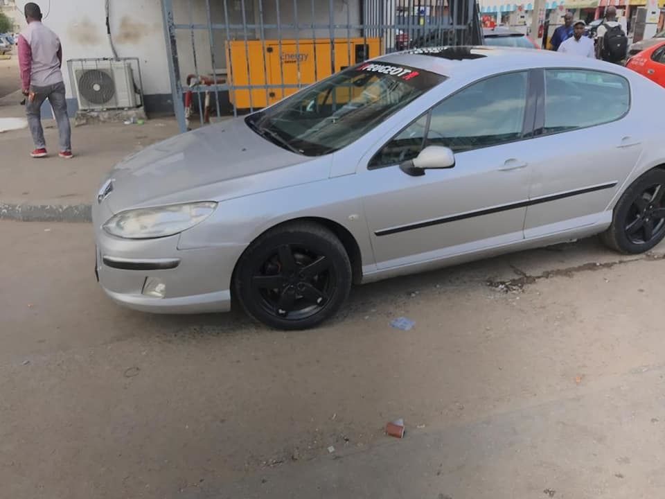 Peugeot 407  Boîte automatique, Essence 4 cylindre CLIMATISE ZERO FAUTE