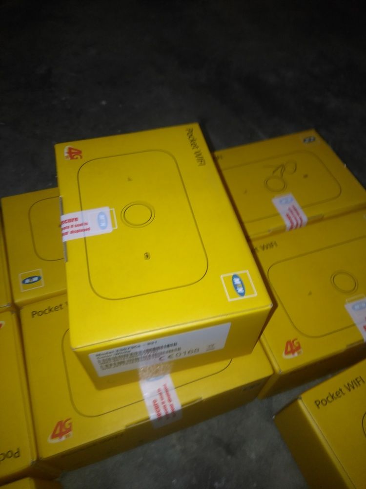 Wifi pocket + une puce Mtn avec 20 giga