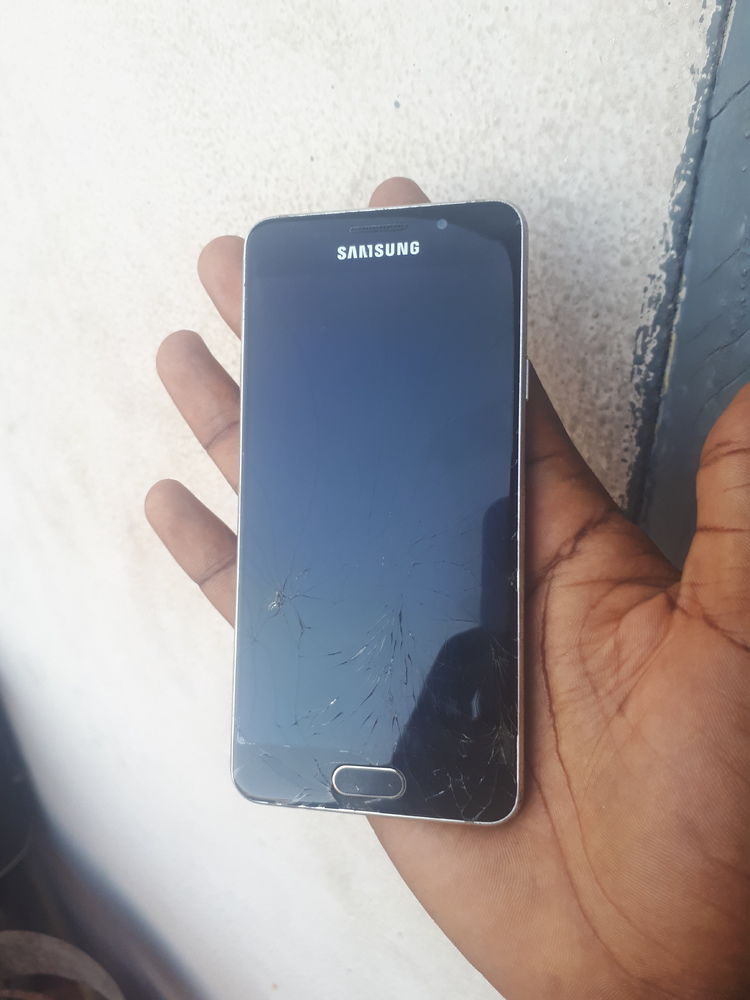 Samsung Galaxy A3 2016