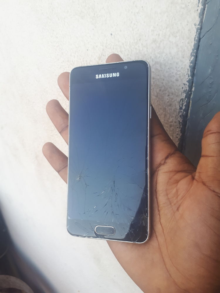Samsung Galaxy A3 2016