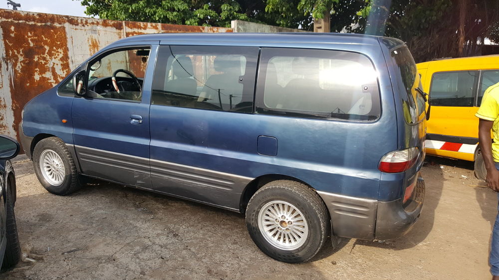 Hyundai  H-1 2006 propre