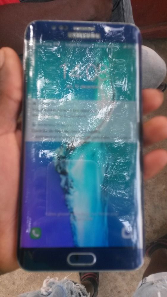 Samsung  galaxy s 6 édge plus