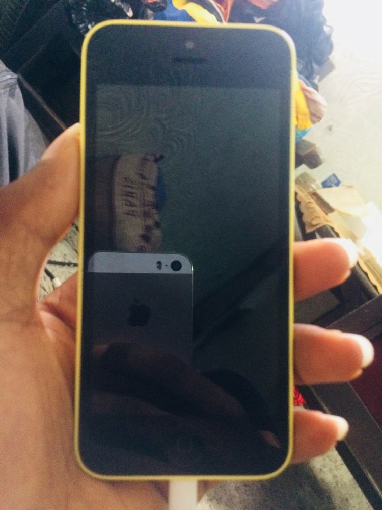 IPhone 5c jaune