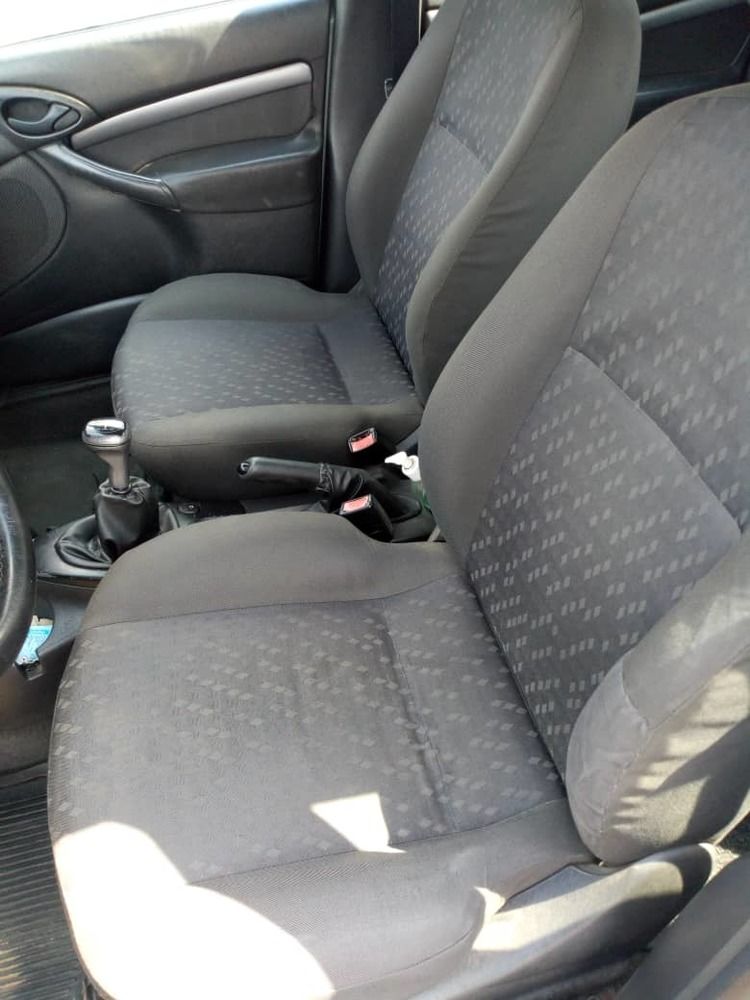 Ford Focus 2000 Bleu