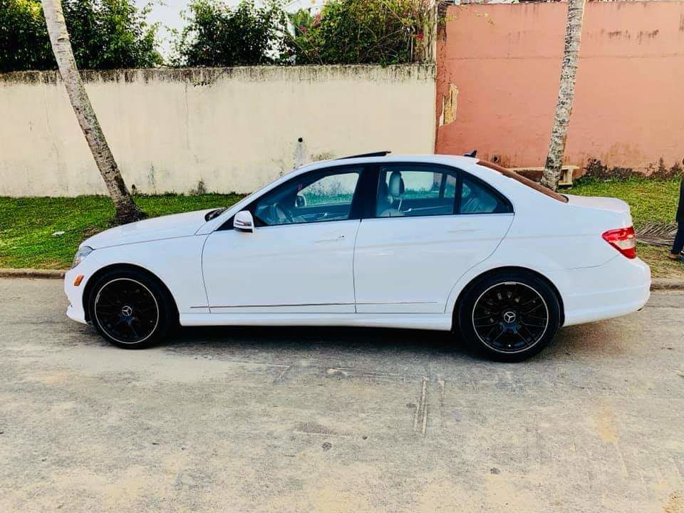 Mercedes C300 4Matic 2010