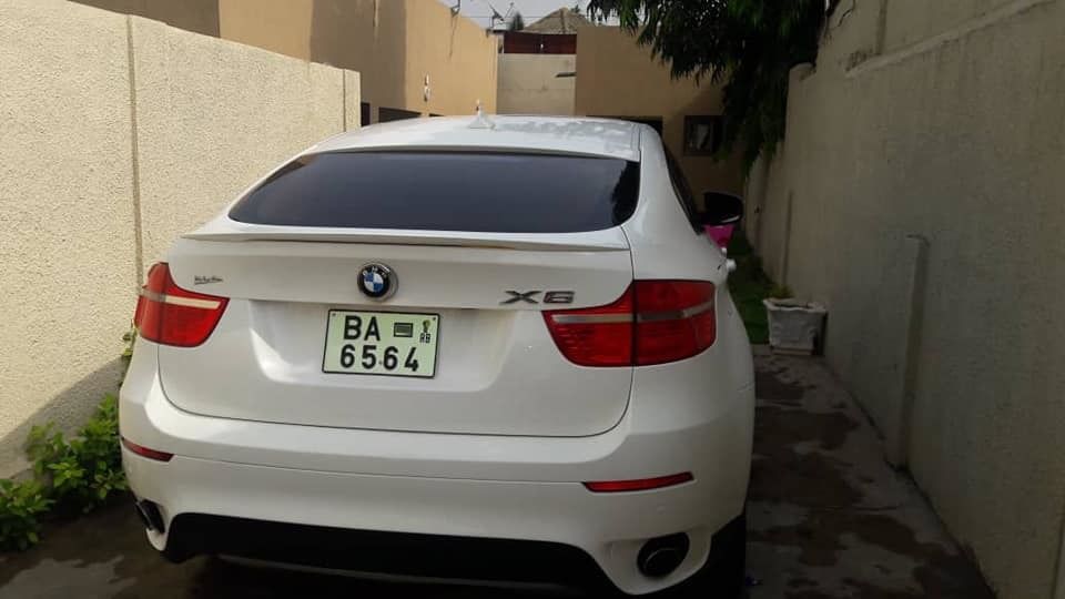 BMW X6 2011