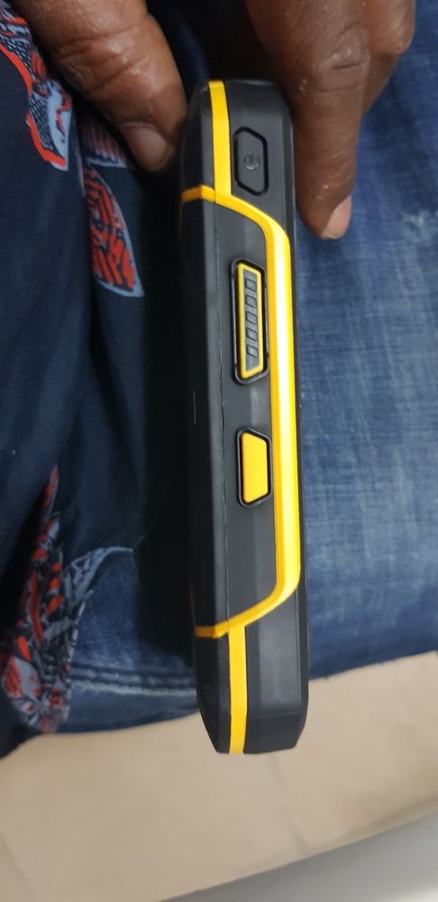 Sonim Xp7700 Sonim Xp7 - 4G Lte - 16 Go - GSM - Smartphone Tél satellitaire