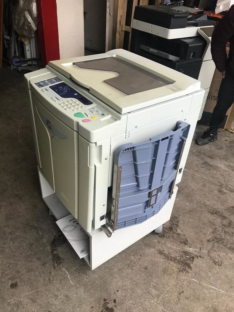 Phtocopieur Riso IMPRIMANTE PHOTOCOPIEUR Riso Ez 370 A3/A4 | BazarAfrique Côte d’Ivoire