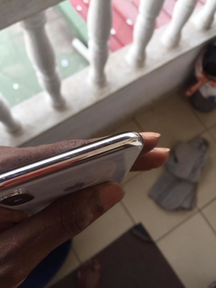 IPhone X 256 go CE neuf