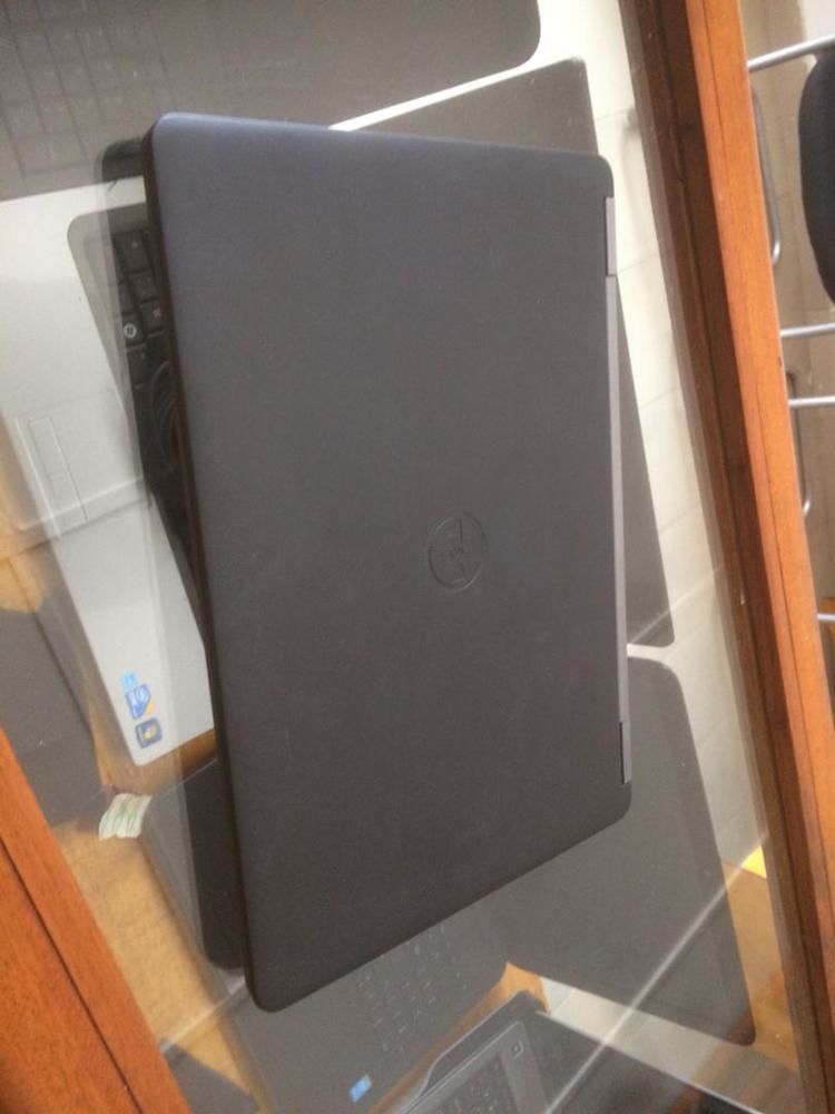 Dell Ultrabook Core i5 256SSD 8Go RAM Clavier Lumineux